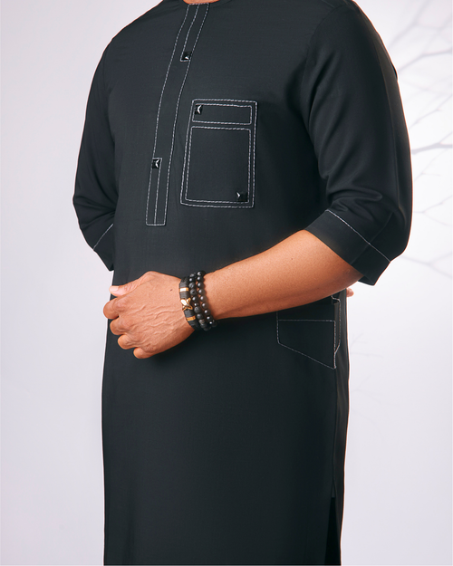 Black Kaftan